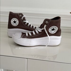 Converse Chocolate High-Top platform Sneakers size 7.5 worn once